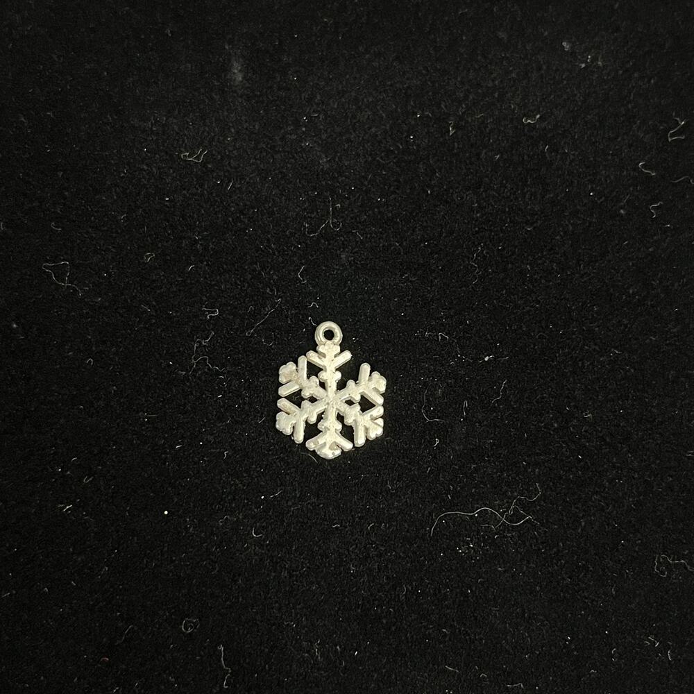 James Avery Sterling Silver Snow Crystal Charm